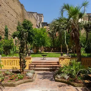 Hopestel Secret Garden Albergue